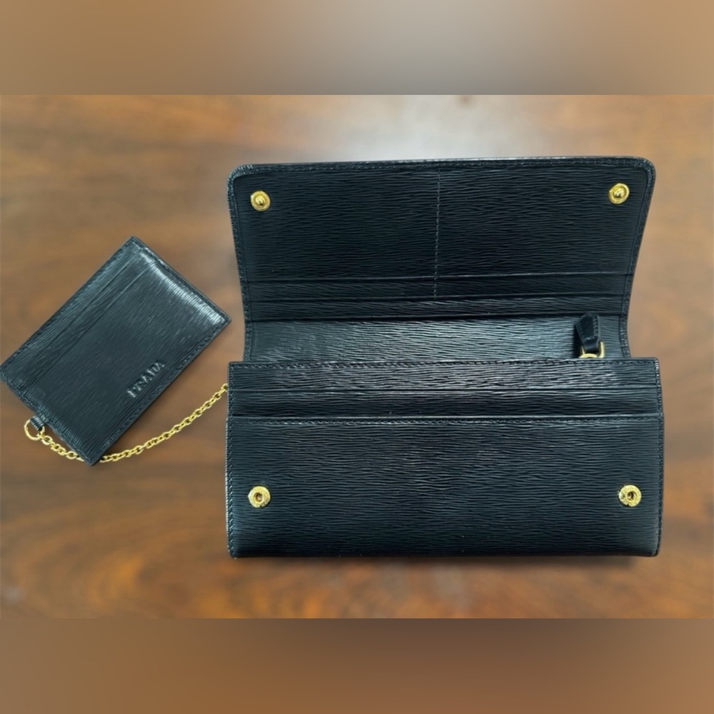 PRADA Wallet - Picture 3 of 7